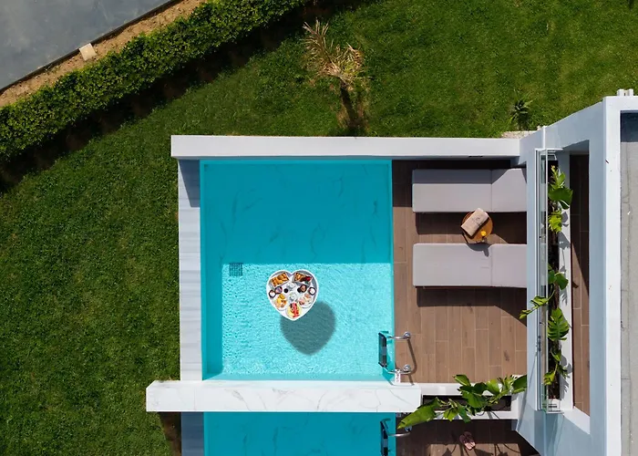 Delfina Tropic Beach