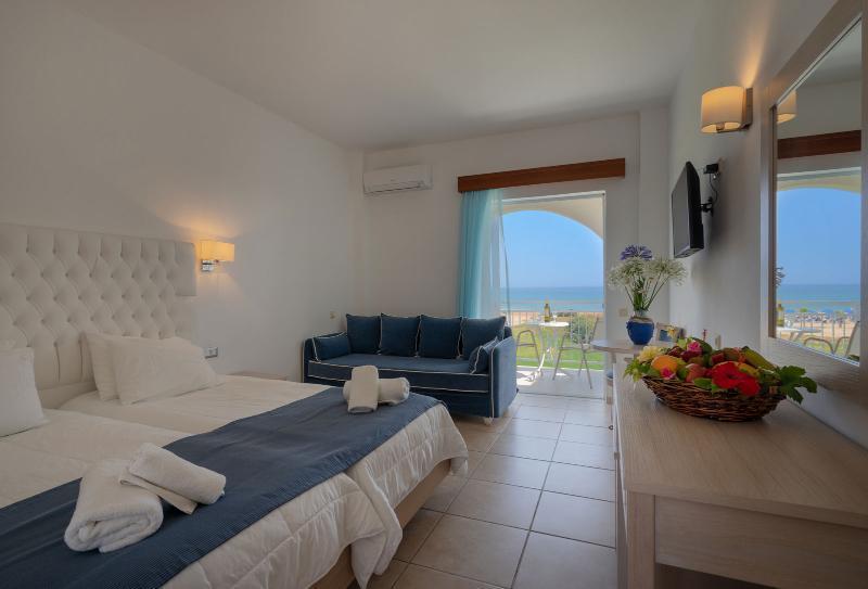 Delfina Tropic Resort 4*