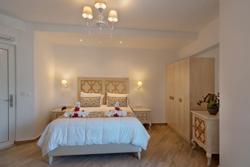 Delfina Tropic Resort Paralia Kourna