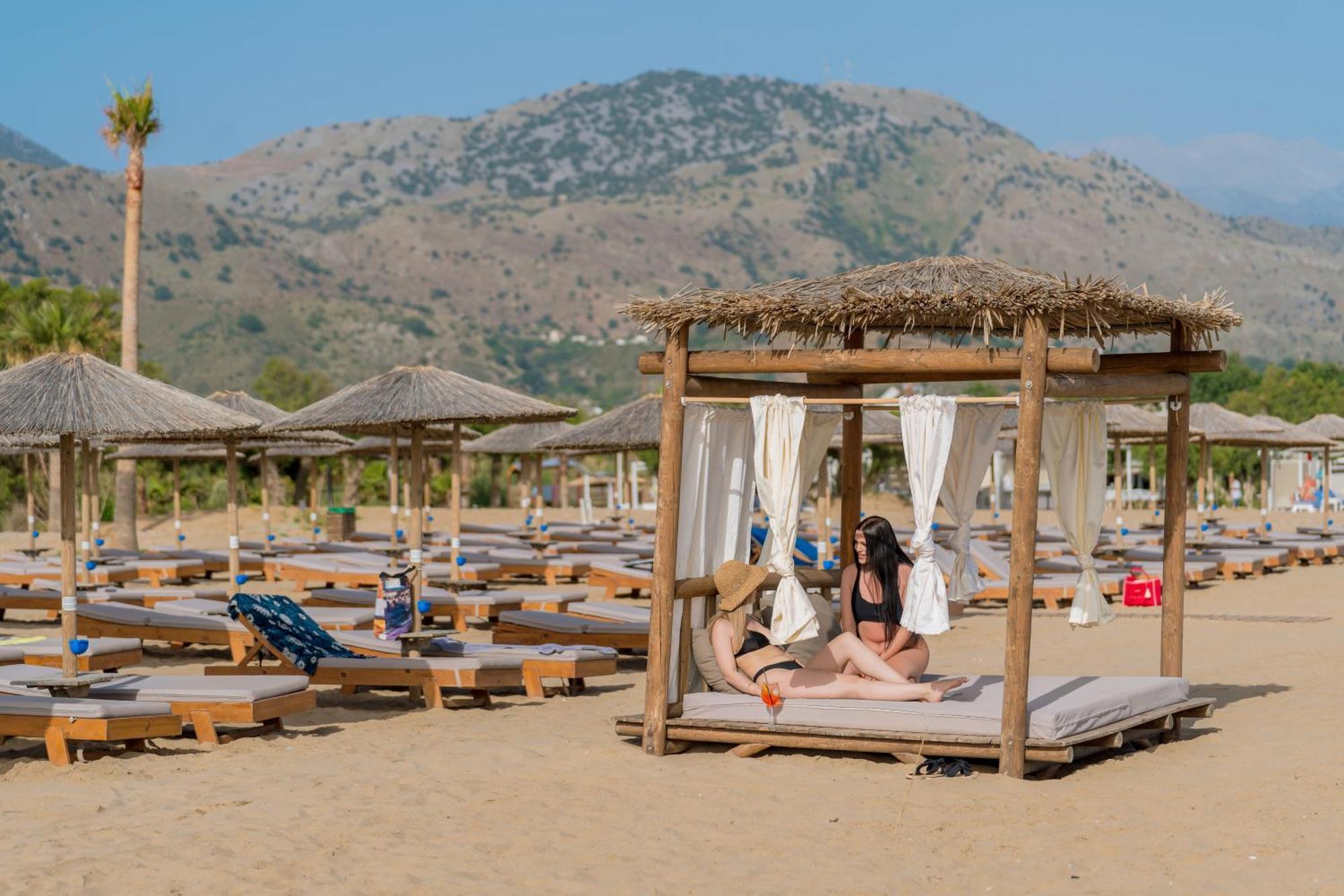 Resort Delfina Tropic 4*