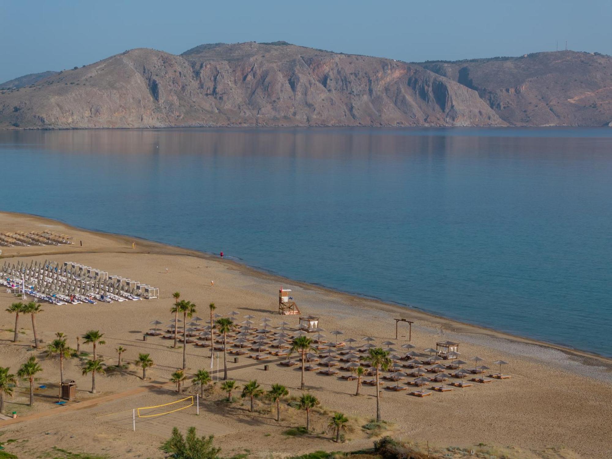 Delfina Tropic Resort