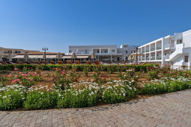 Resort Delfina Tropic Paralia Kourna