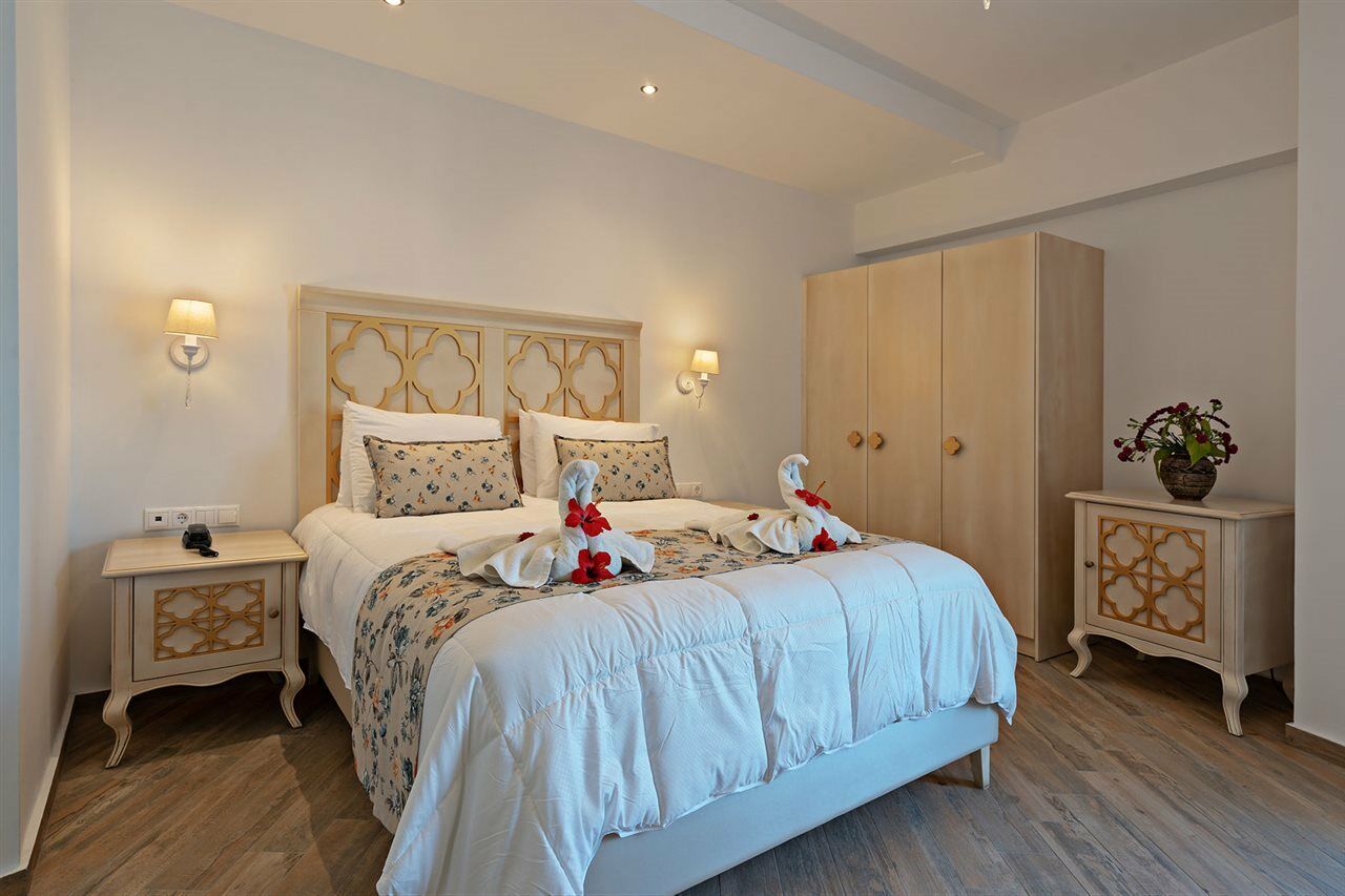 Delfina Tropic Paralia Kourna